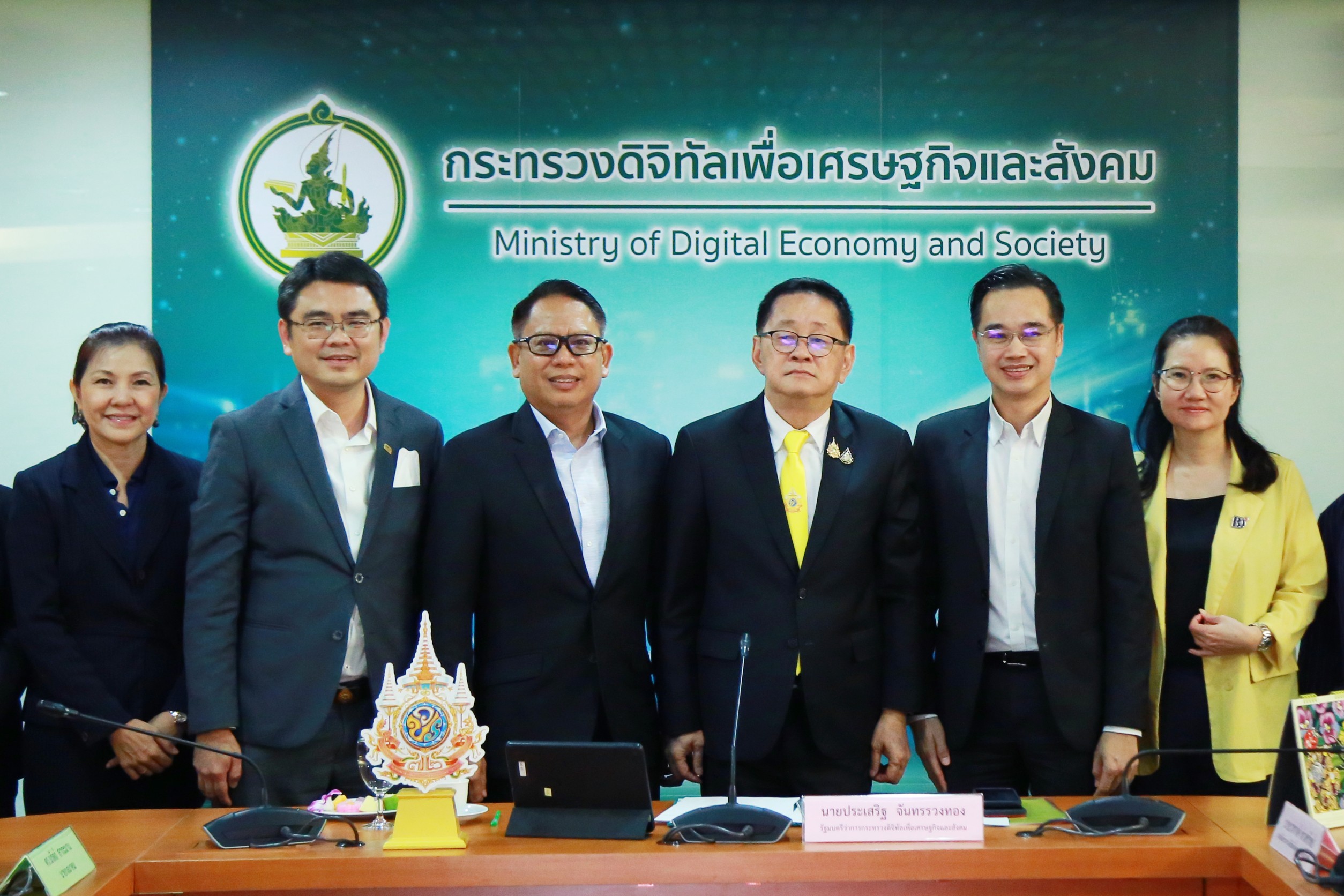 ข่าวรัฐมนตรี