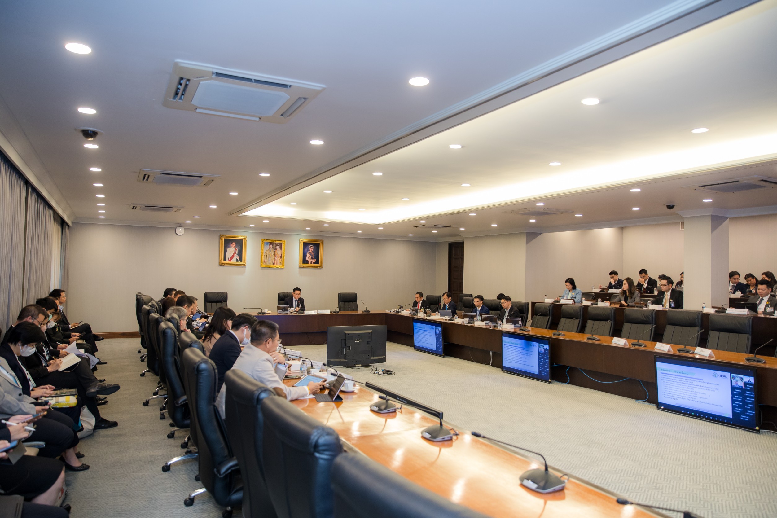 ข่าวรัฐมนตรี