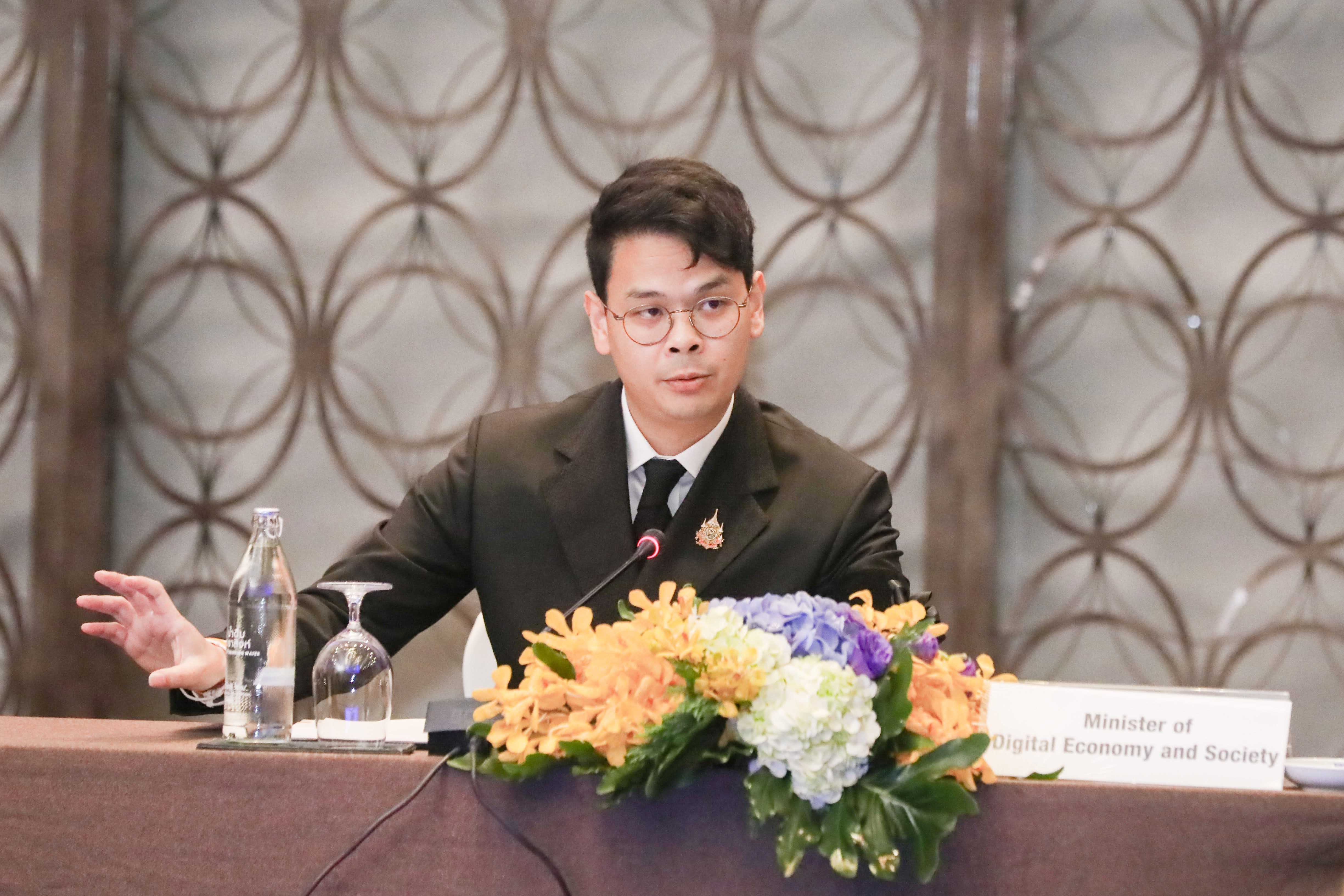 ข่าวรัฐมนตรี