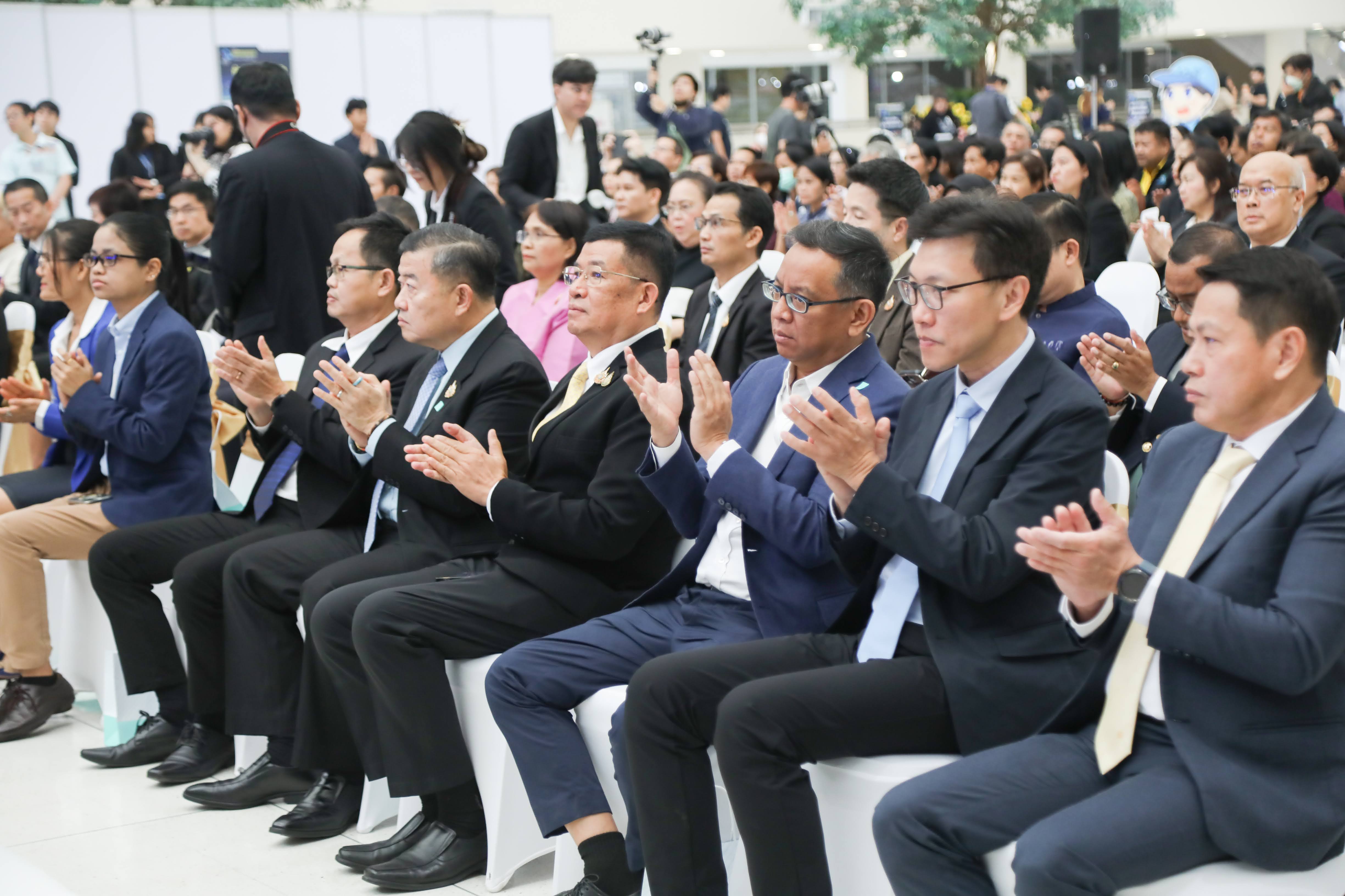 ข่าวรัฐมนตรี