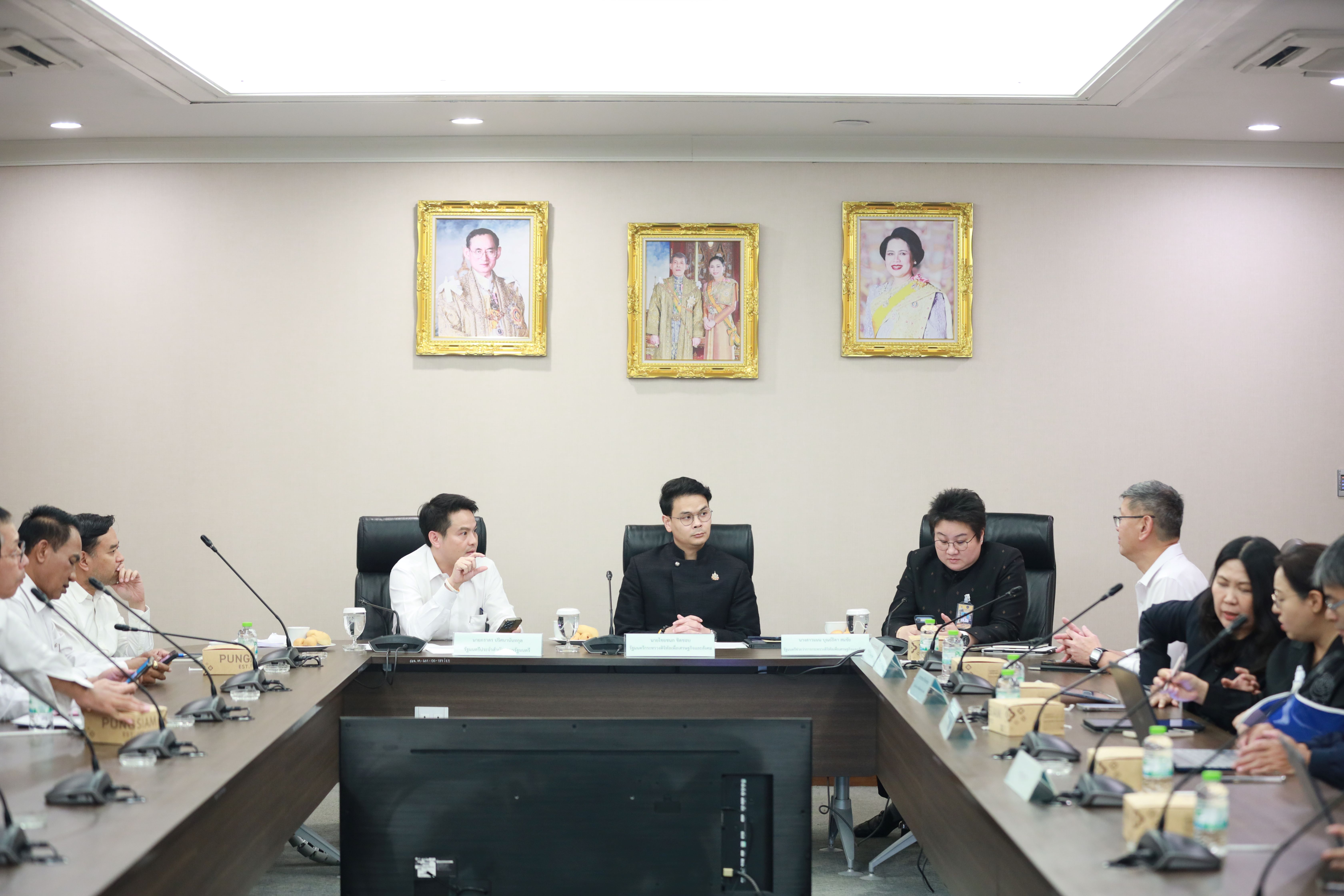 ข่าวรัฐมนตรี