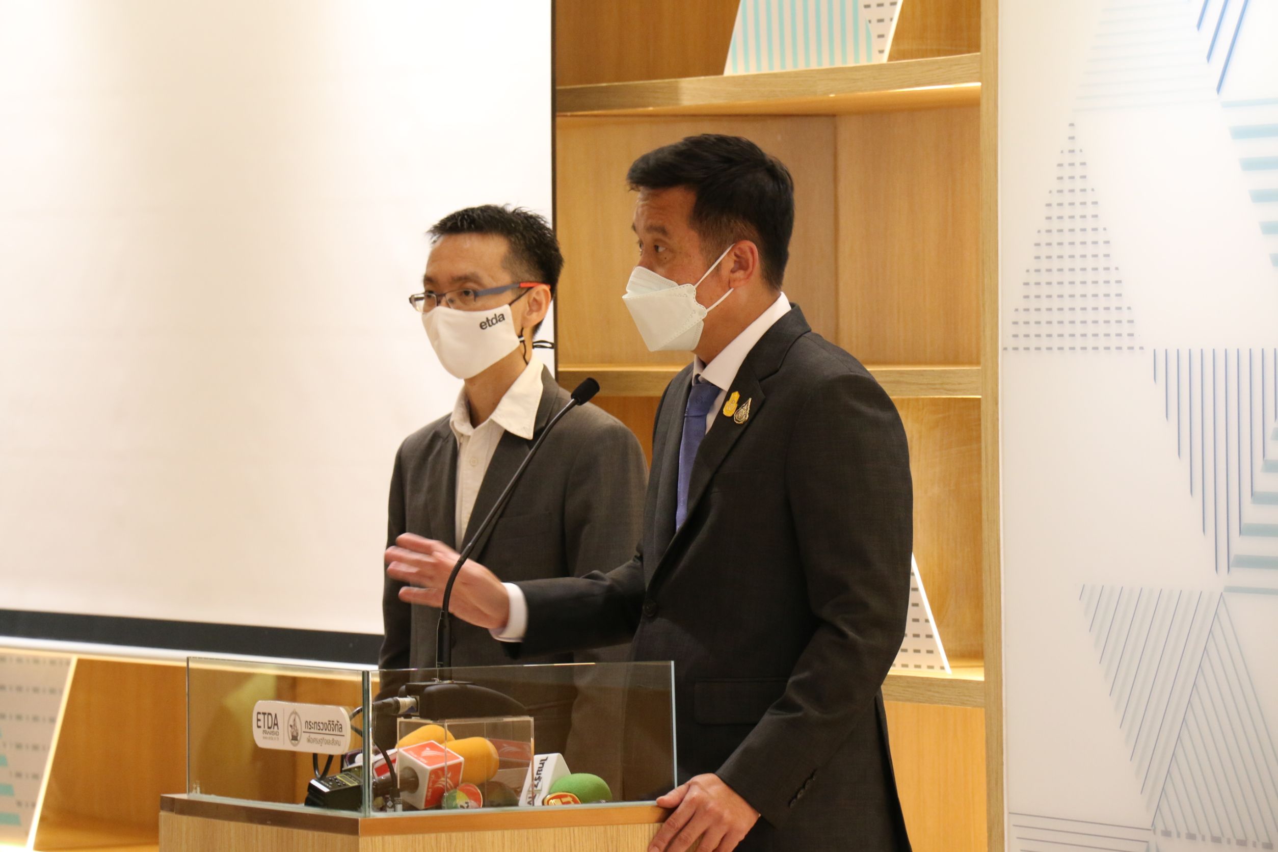 ข่าวรัฐมนตรี