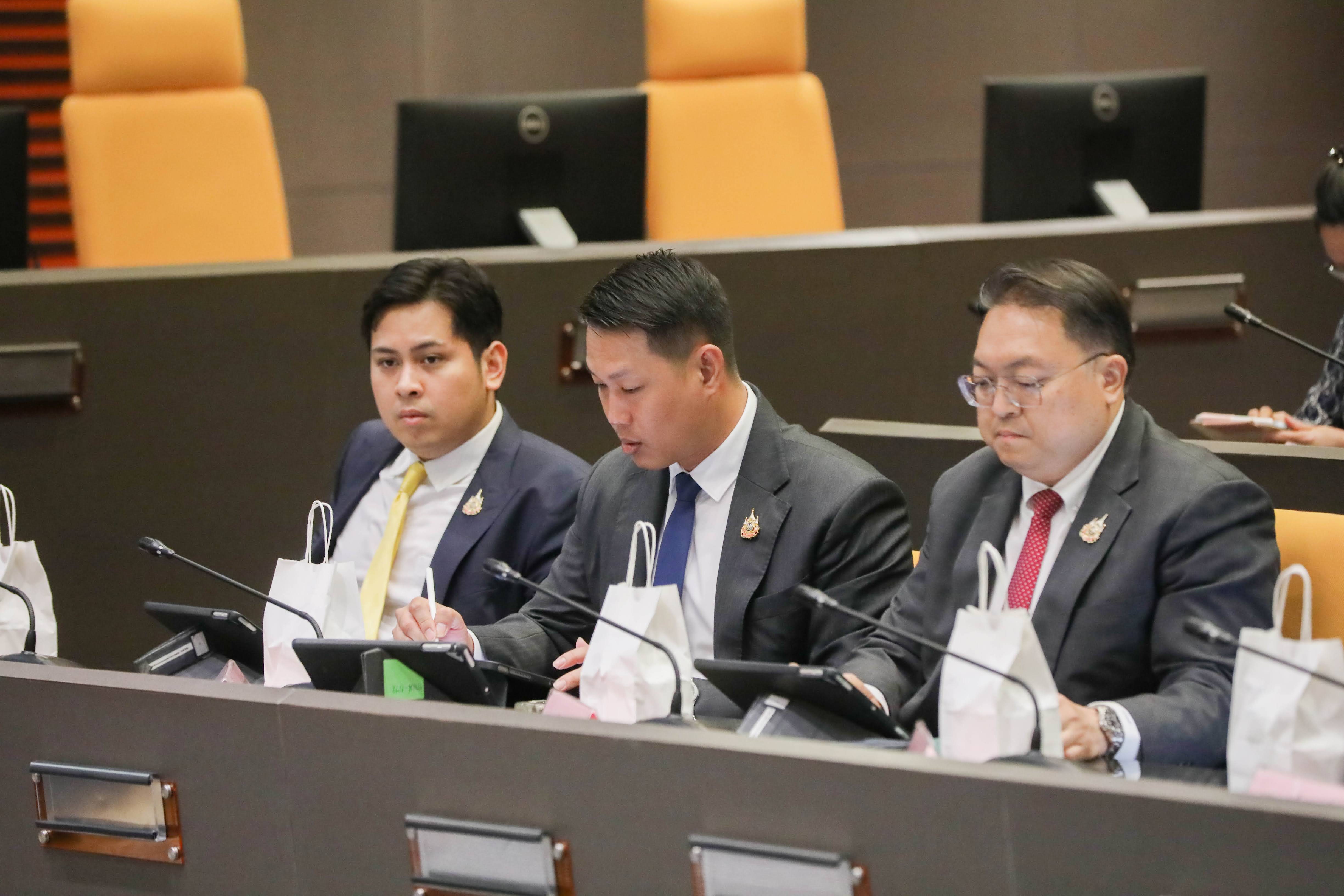 ข่าวรัฐมนตรี