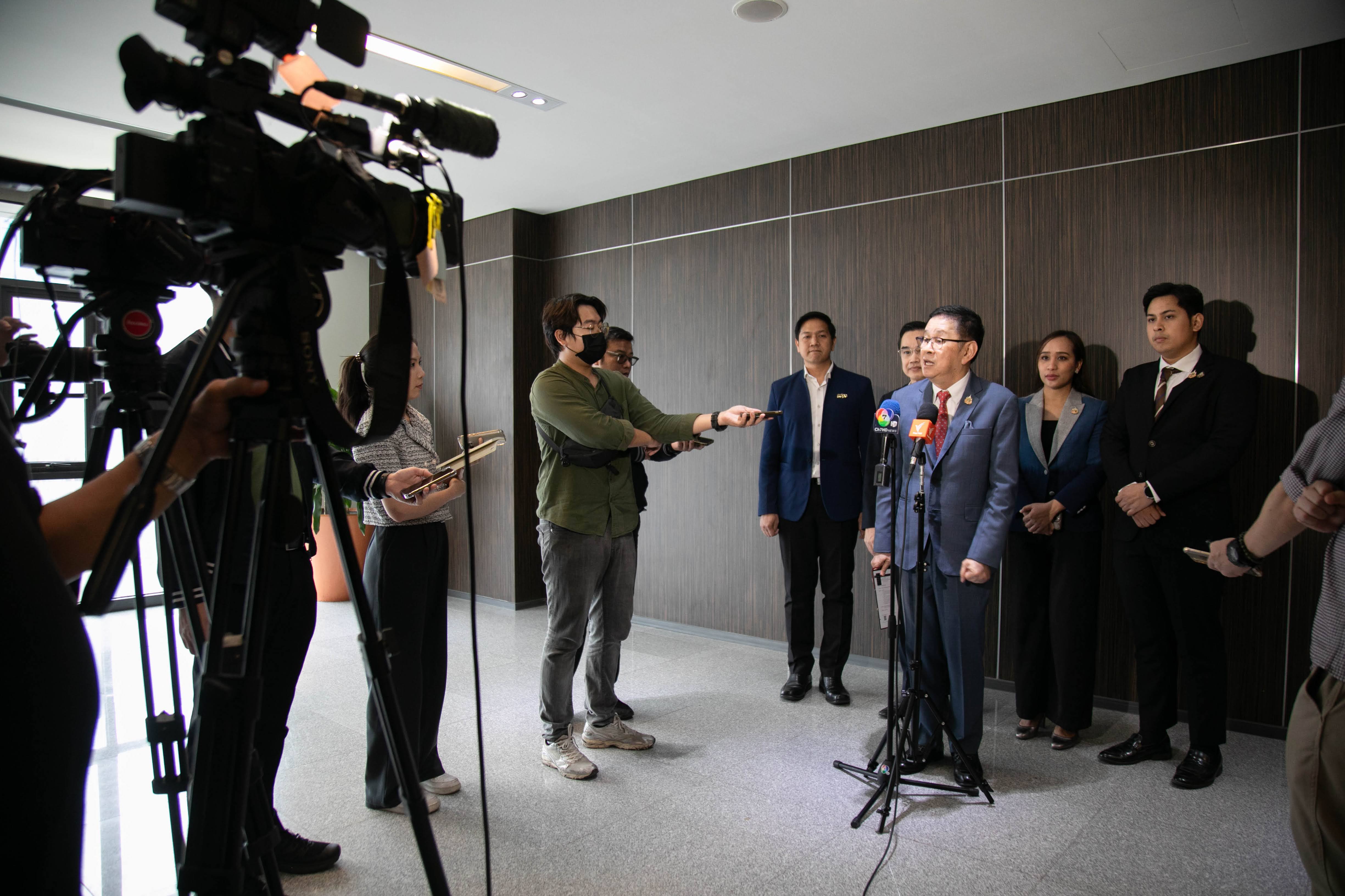 ข่าวรัฐมนตรี