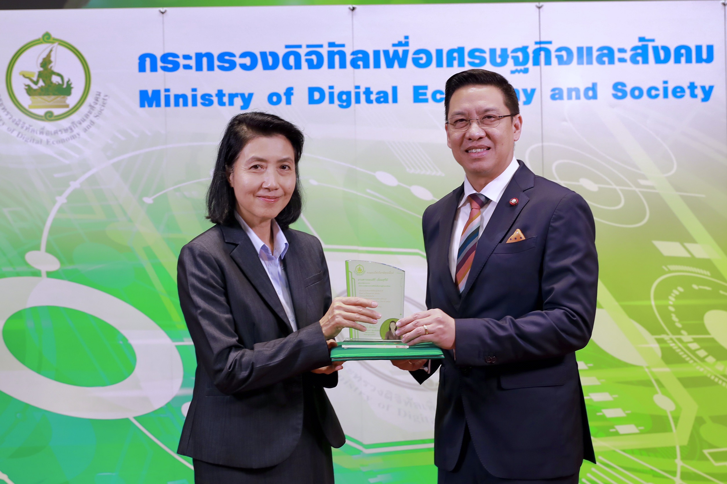 ข่าวรัฐมนตรี